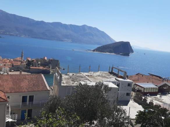 Plac sa kućom i pogledom na zaliv, Babin Do, Budva — fotografija 5