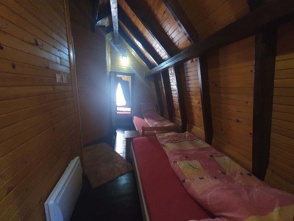 WhatsApp-Image-2020-05-04-at-6.00.34-PM-1 Renovirana kuća u Rajskom selu, Kolašin — fotografija 8