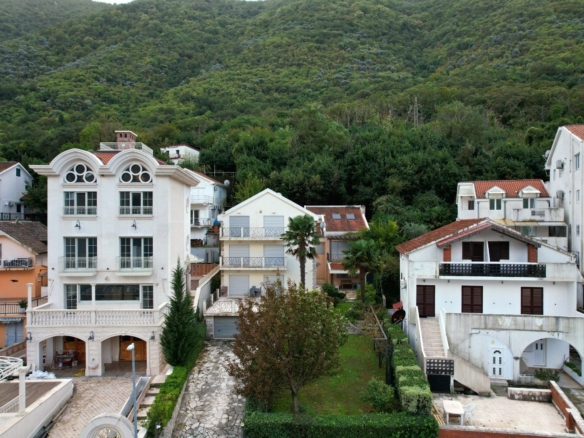 Kuća 280 m² – Stoliv, Kotor — fotografija 4