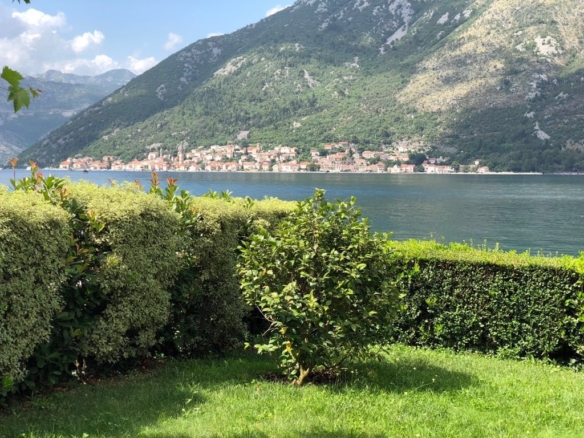 Kuća 280 m² – Stoliv, Kotor — fotografija 16