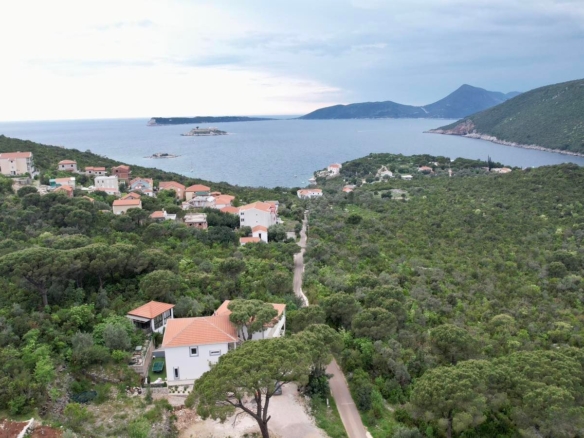 Plac 1,046m2 sa panoramskim pogledom na more u naselju Mirište (Žanjice), Opstina Herceg Novi