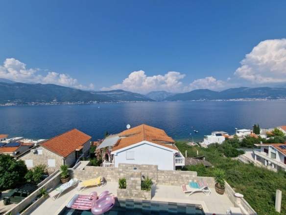 Kuća 280 m² – Krašići, Tivat — fotografija 18