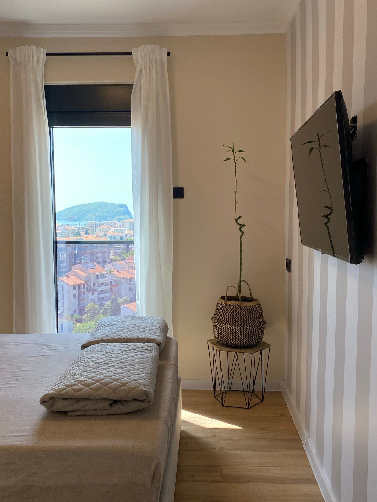 Dvosoban stan sa pogledom na more, Dubovica, Budva — fotografija 11
