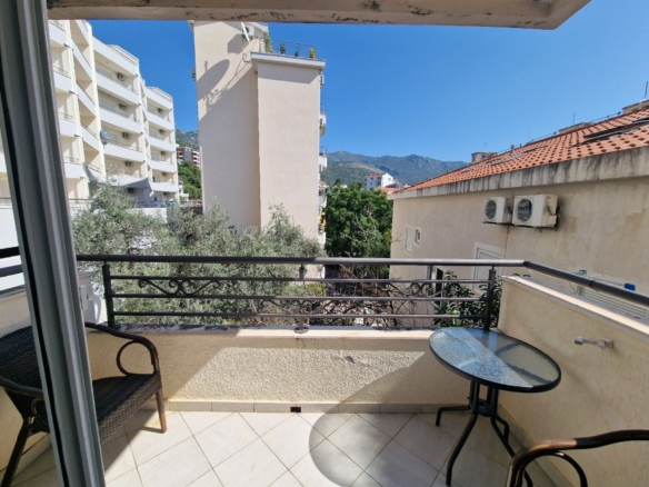 Jednosoban stan 37 m² u Bečićima, Budva — fotografija 2