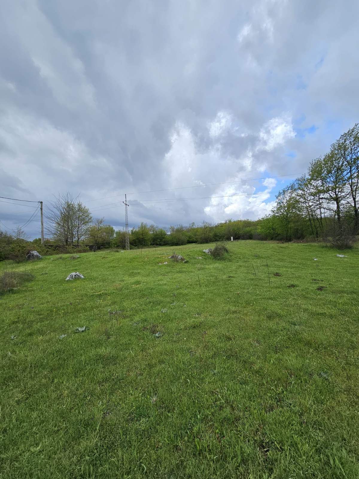 325b3da6-8f55-43bc-bf8f-243ea0e37f6c Plac u Novom Selu, Danilovgrad — fotografija 19