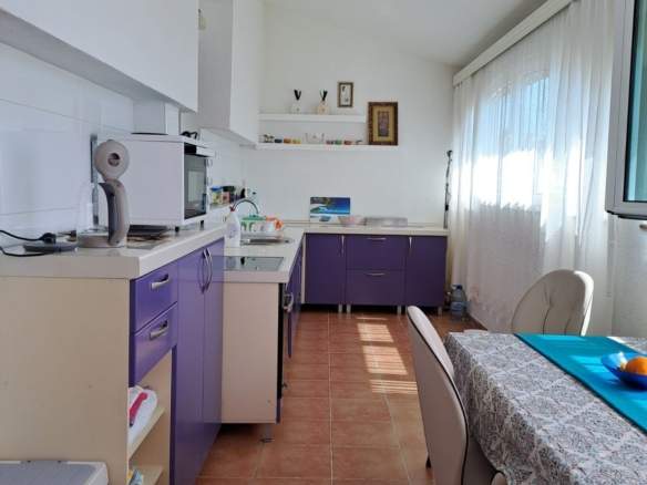 Izdavanje: Trosoban stan 100 m² – Seljanovo, Tivat — fotografija 15