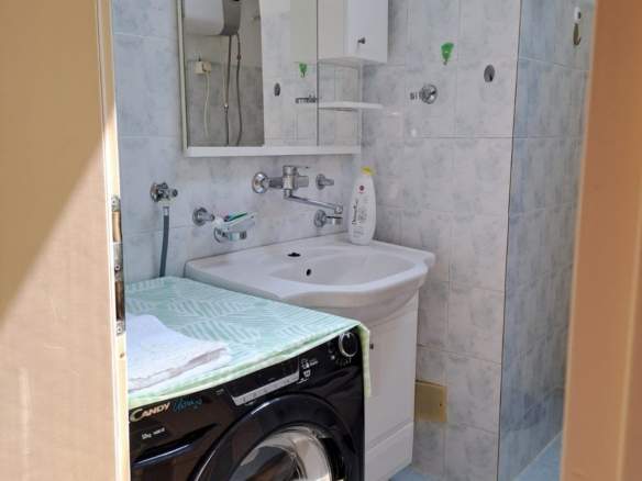 Izdavanje: Trosoban stan 100 m² – Seljanovo, Tivat — fotografija 16