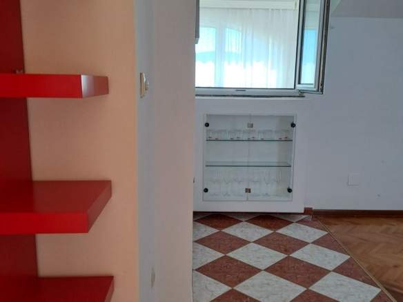 Izdavanje: Trosoban stan 100 m² – Seljanovo, Tivat — fotografija 21