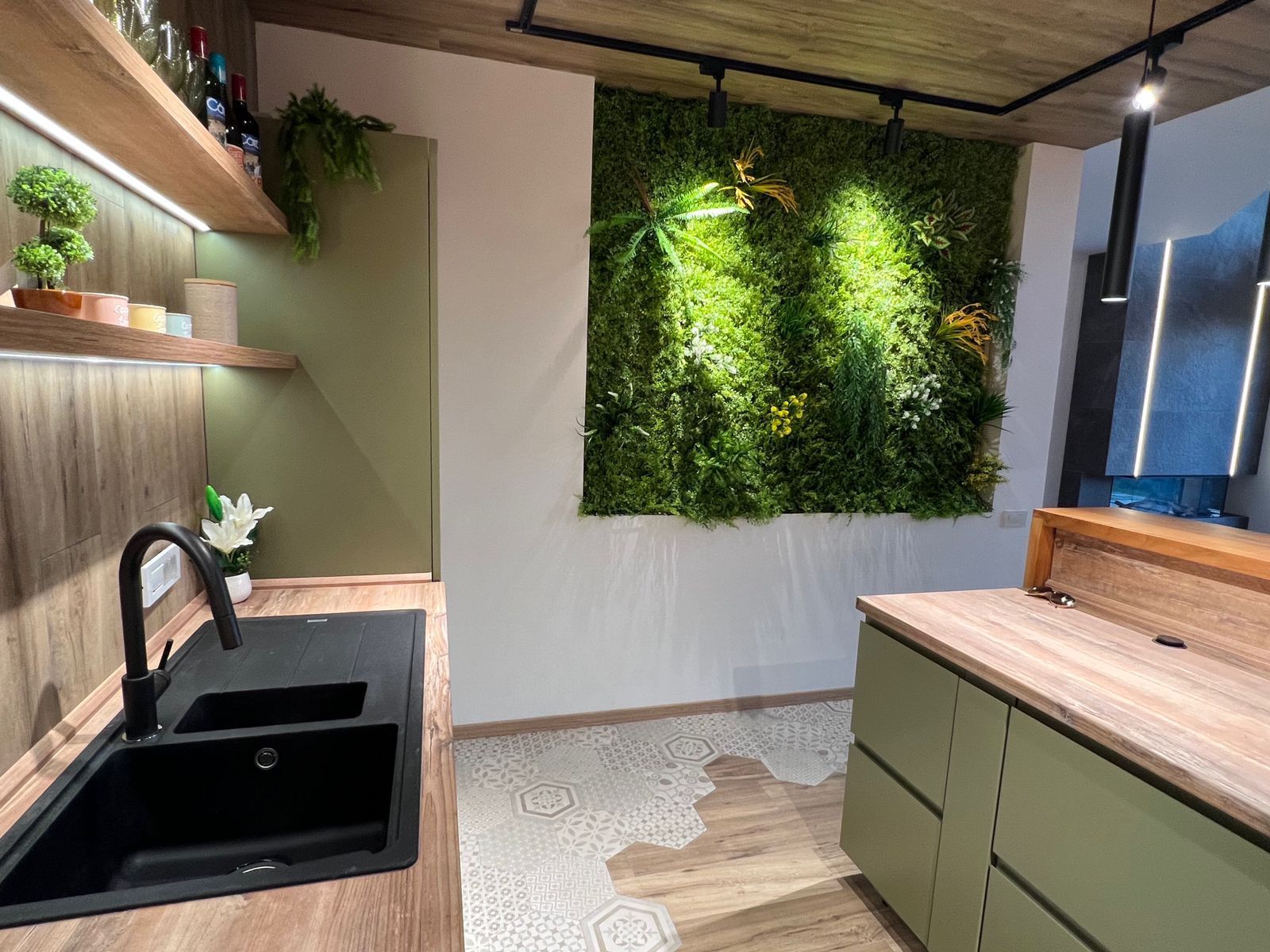 Kuća 317 m² – Kavač, Tivat — fotografija 13