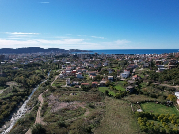 Prodaja zemljišta 2.136 m² – Bar, | Prva linija uz planiranu magistralu, idealno za investiciju