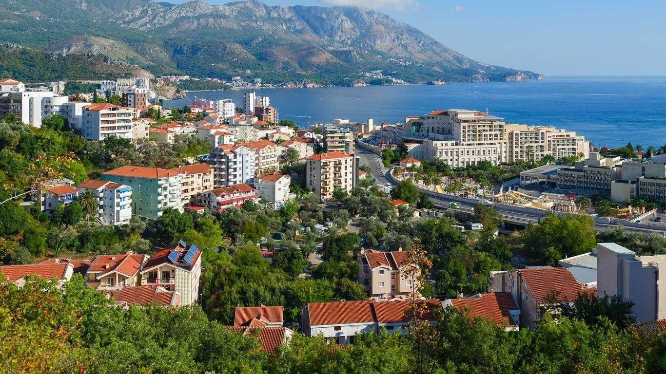 Plac 8.960 m² – Bečići, Budva