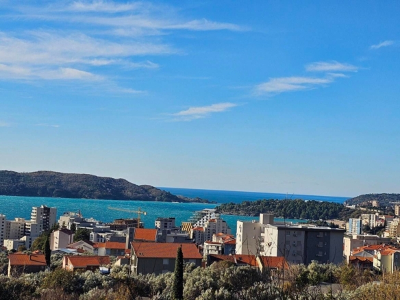 Urbanizovan plac 1574m2 sa pogledom na more, Bečići