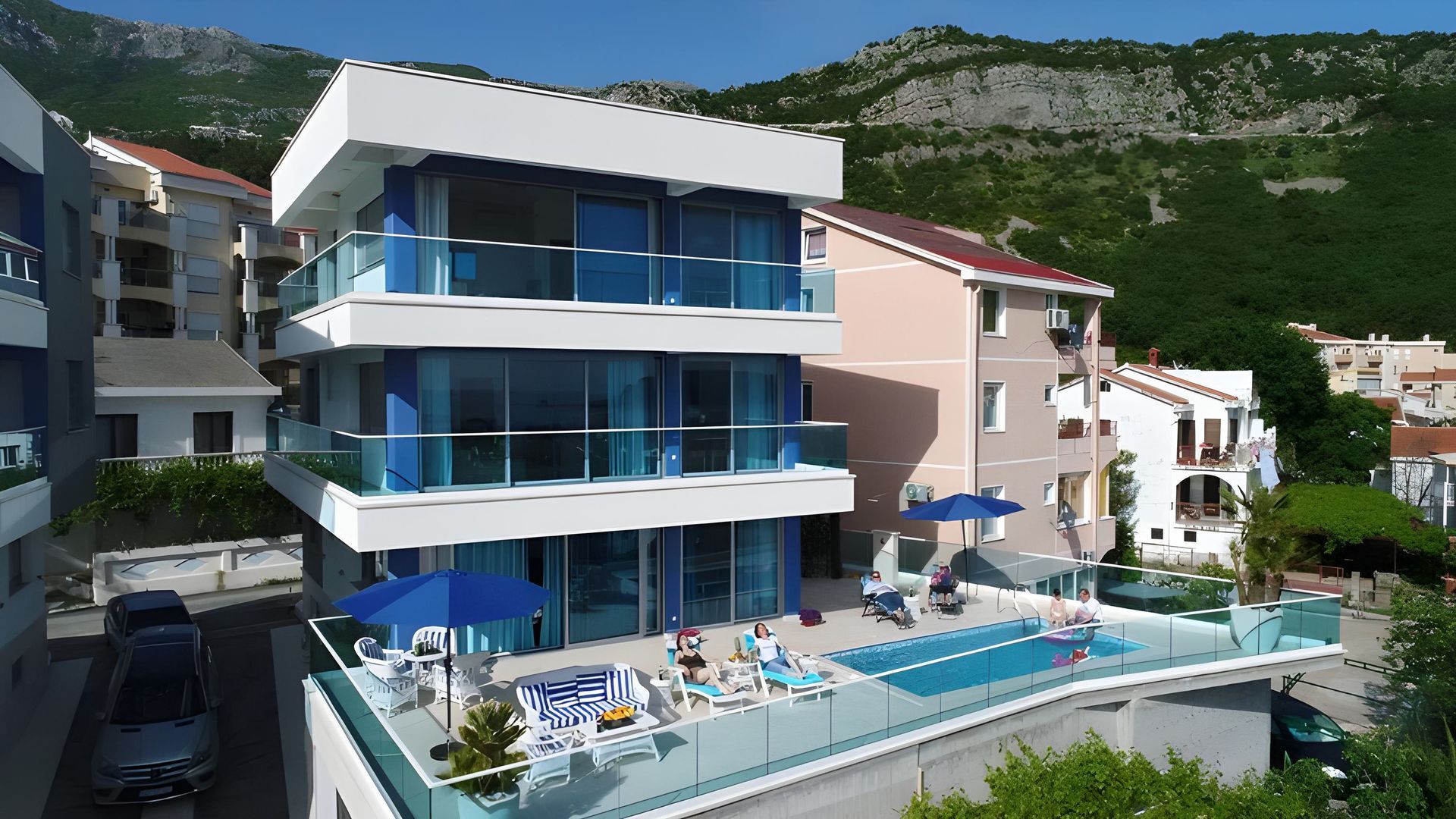 e3756244-9931-4dd3-8500-716288ee5e62 Dvije vile sa bazenom u naselju Lazi, Budva — fotografija 4