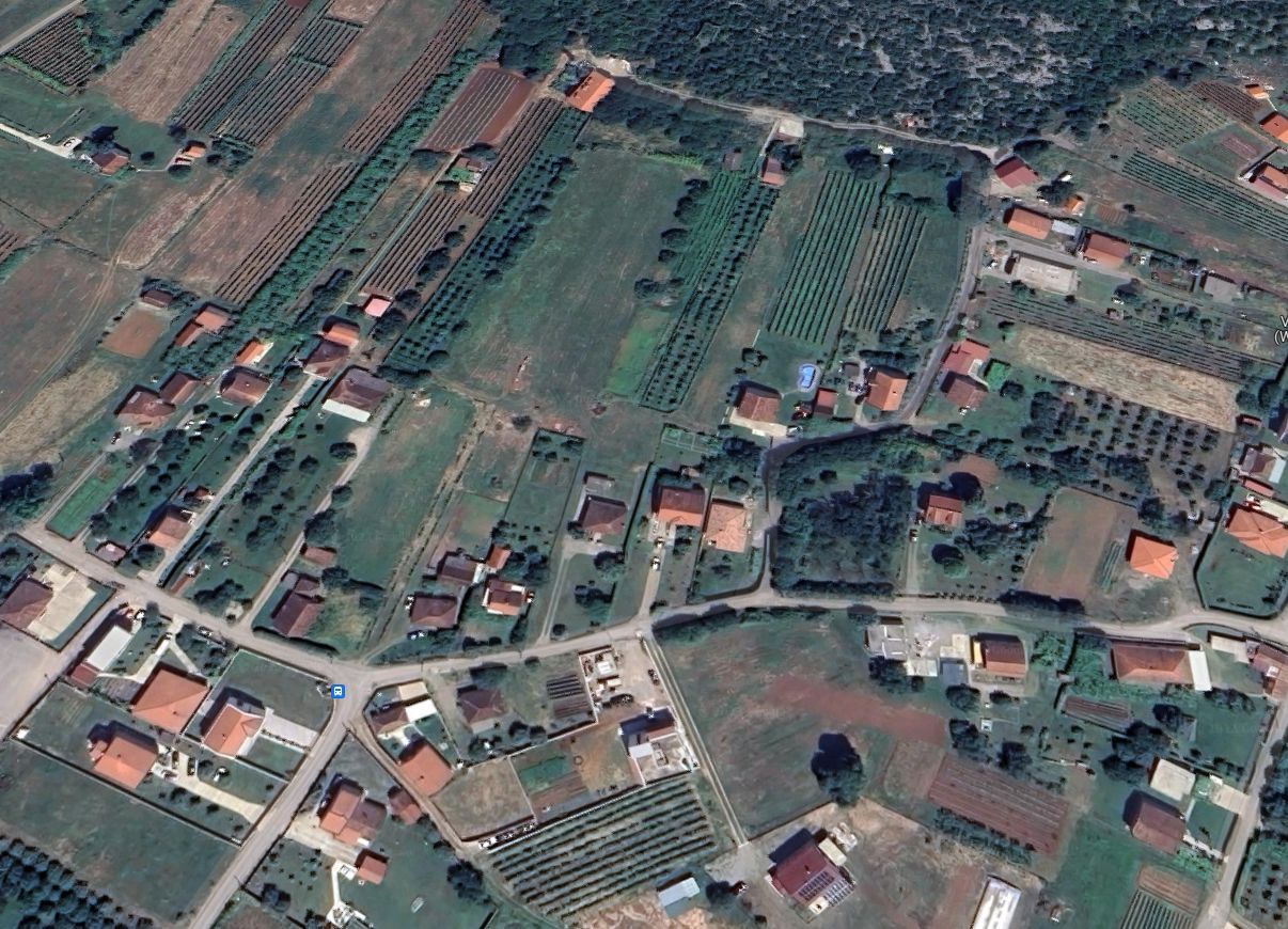 39c38411-d024-42ec-91b4-08d8da3ebdc7 Građevinsko-poljoprivredno zemljište u Berima, Podgorica