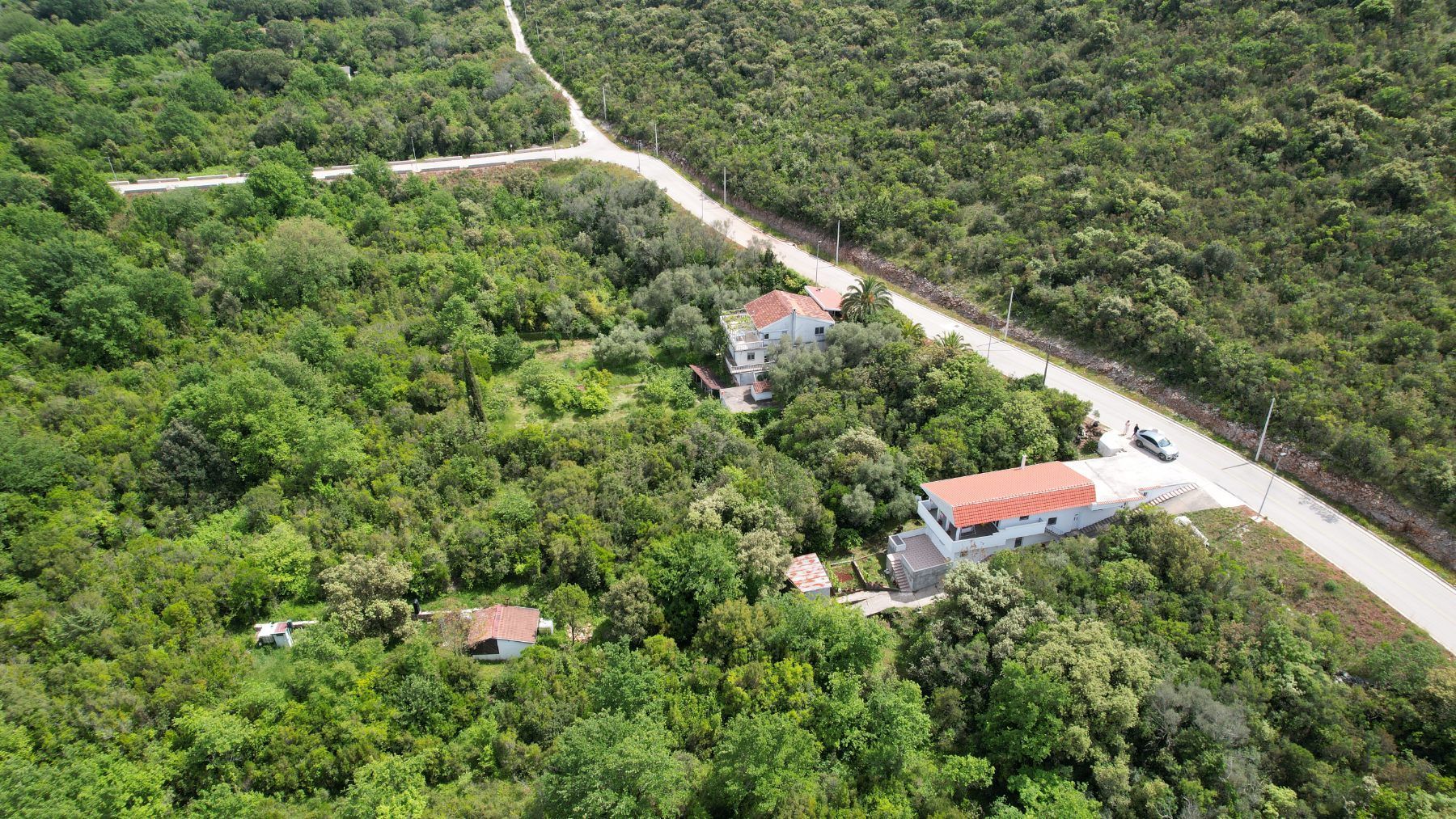 14803f38-7c19-42de-937f-ff076b735356 Urbanizovan plac u Bigovi, Kotor — fotografija 6