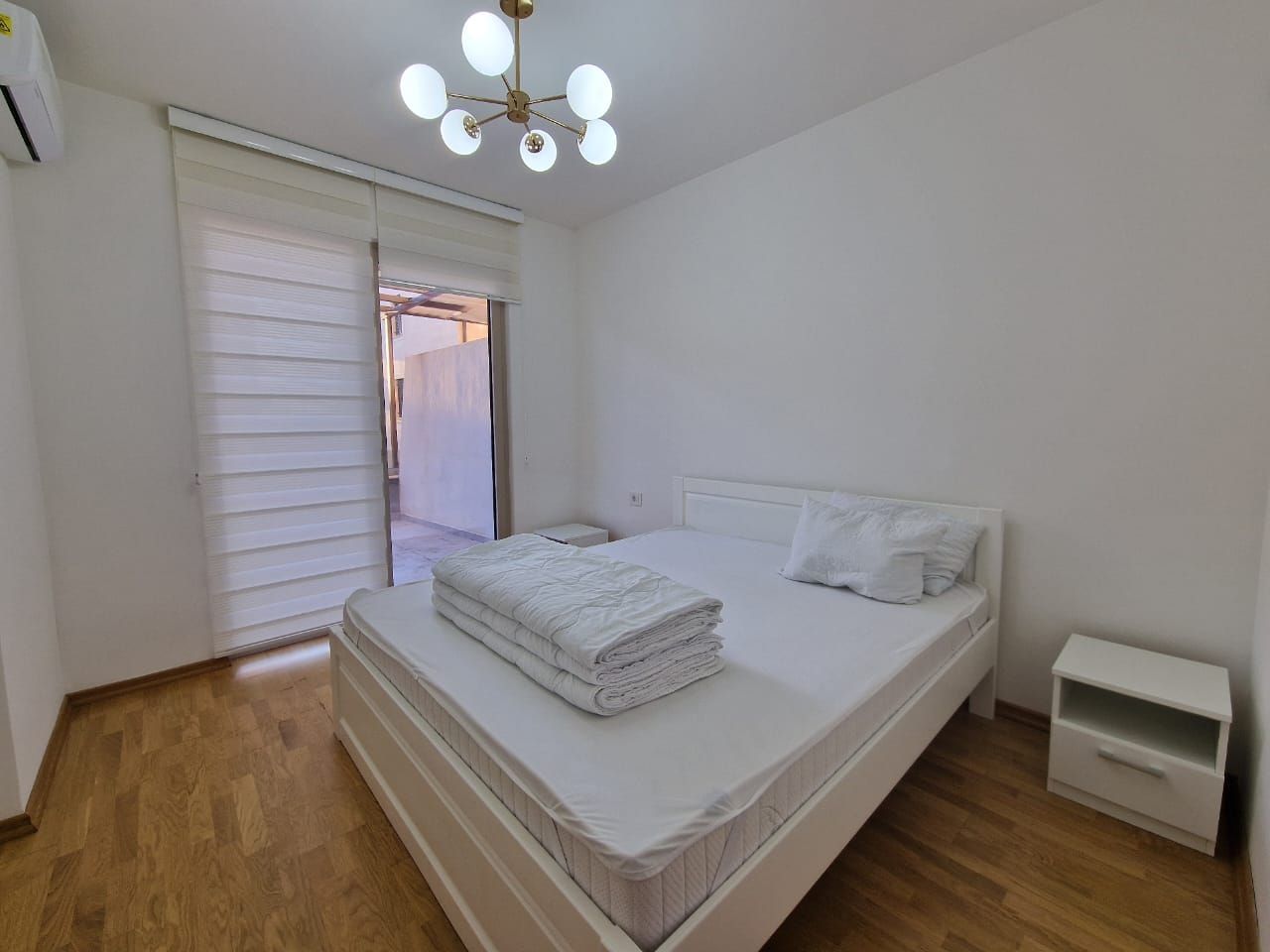 a0b0eaf9-d83a-4a77-85be-2351c03243a1 Izdavanje: Trosoban stan 95 m² – Bečići, Budva — fotografija 4