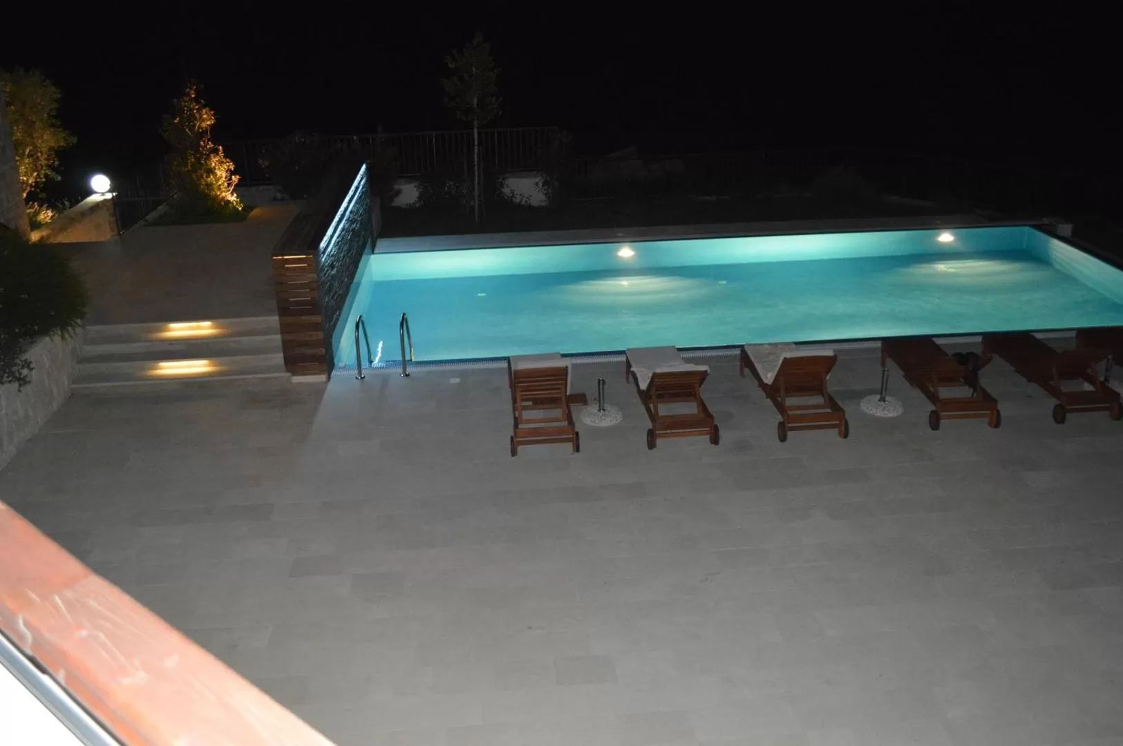 Vila Blizikuće prodaja Izdavanje: Kuća 600 m² – Blizikuće, Budva — fotografija 18