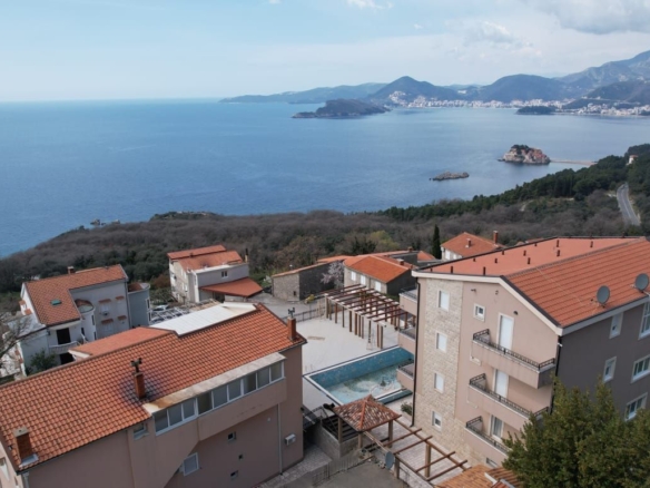 Sveti Stefan,Budva-Luksuzna kuća sa bazenom i pogledom na more