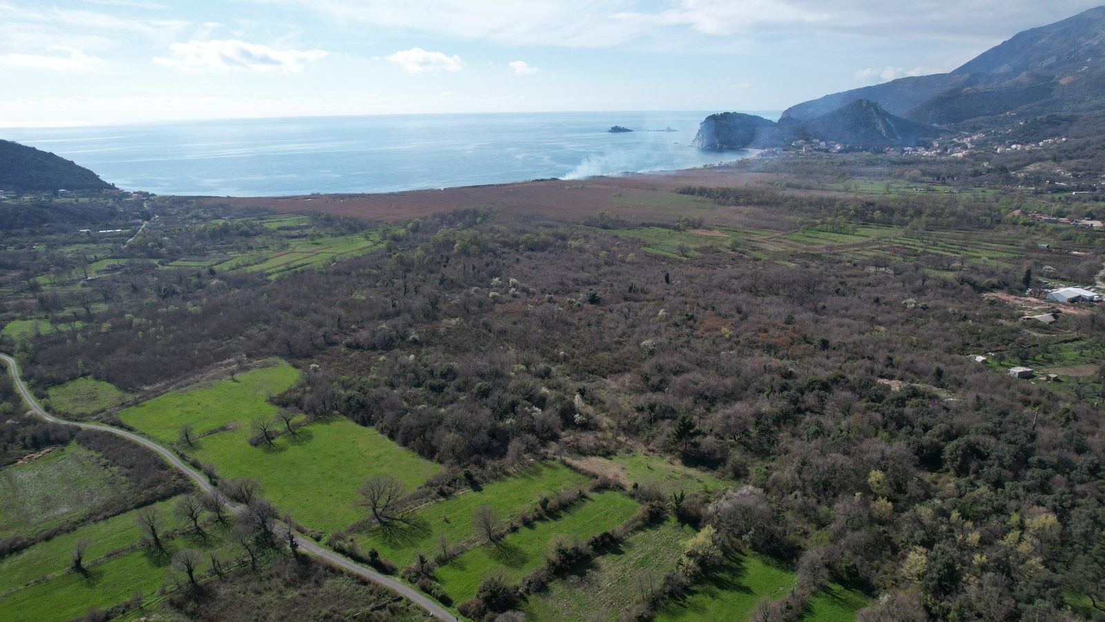 3dad26eb-c083-4399-aaf3-6122bd717df4 Plac 7.665 m² – Buljarica, Budva