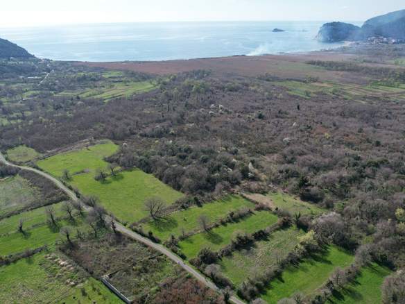 Plac 7.665 m² – Buljarica, Budva — fotografija 3