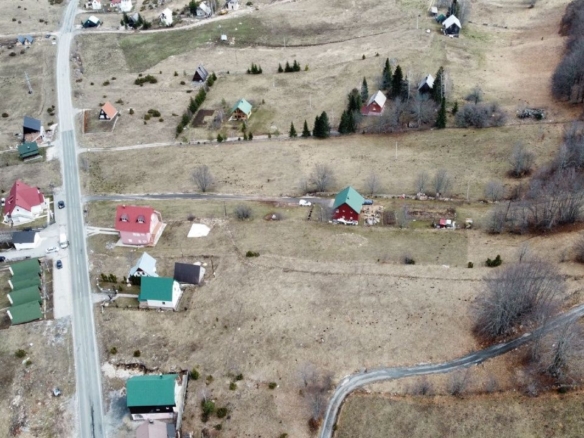 Plac sa pogledom na Durmitor, Žabljak — fotografija 4