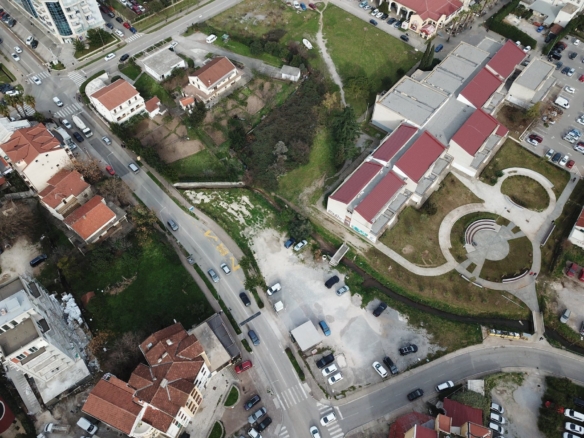 Prodaja Neurbanizovanog Placa u Srcu Budve