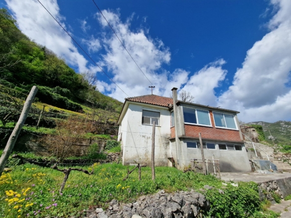 Dvije kuće na placu u Virpazaru, Bar — fotografija 13
