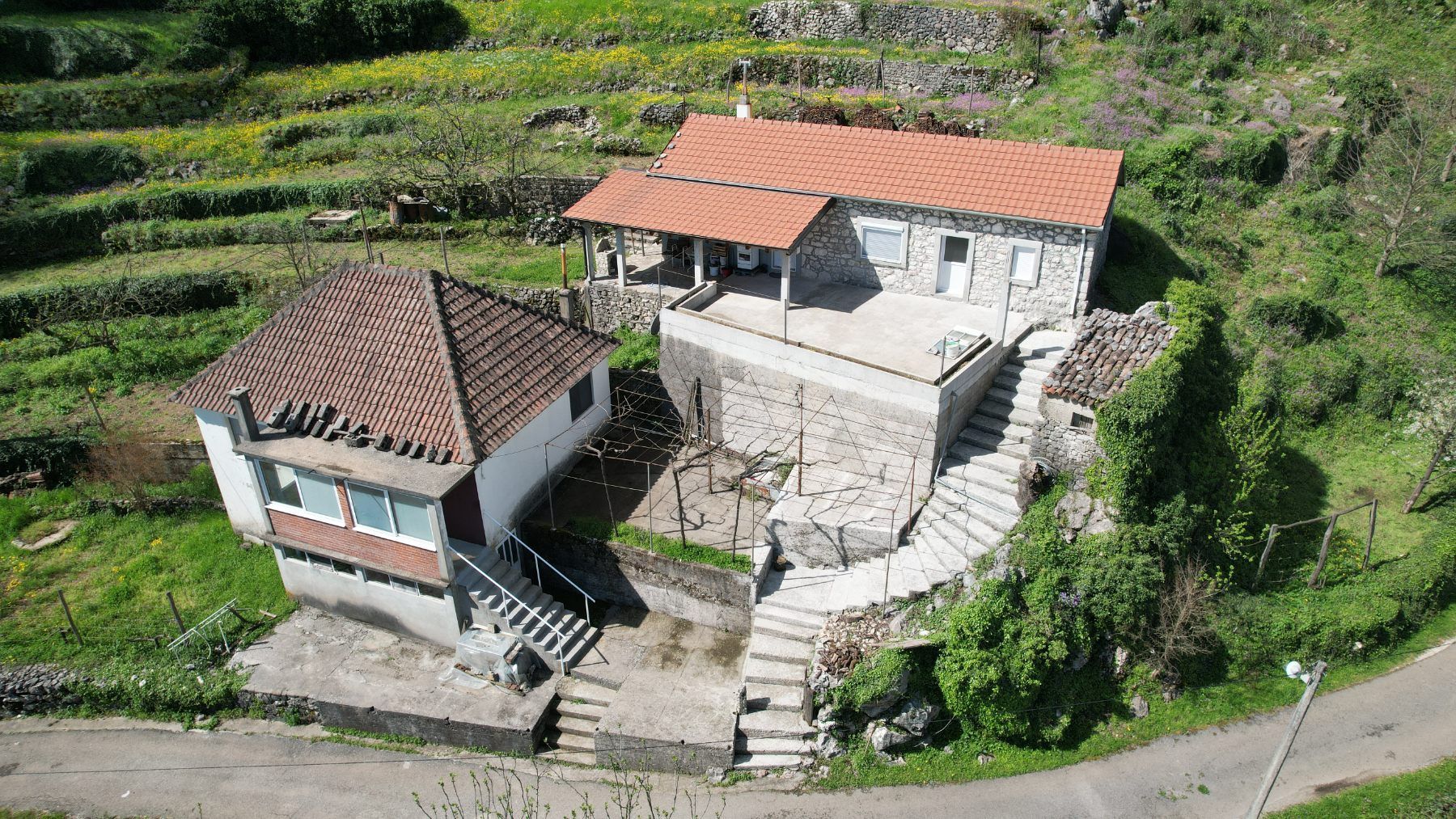 254e3ee6-3566-44ea-9909-cb5a61fdb8d6 Dvije kuće na placu u Virpazaru, Bar — fotografija 21