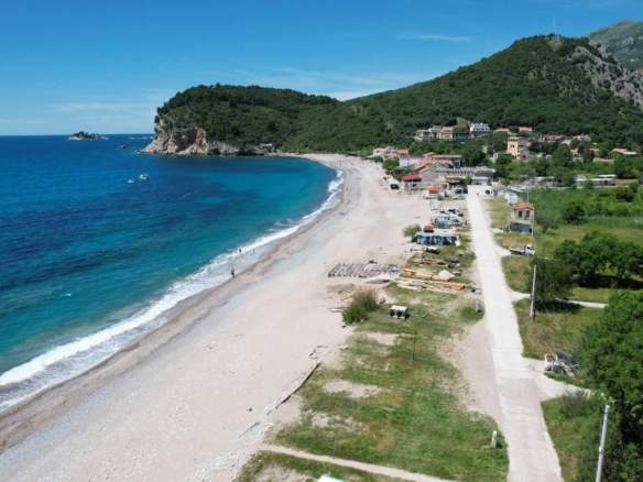 Plac u Buljarici, Budva — fotografija 3