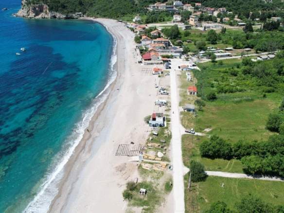 Plac u Buljarici, Budva — fotografija 4