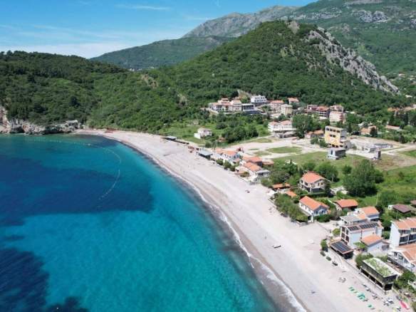 Plac u Buljarici, Budva — fotografija 14