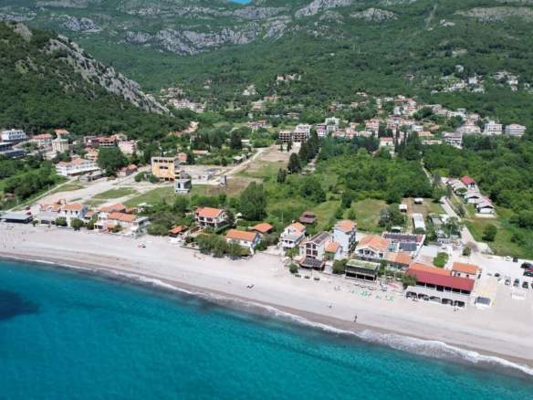 Plac u Buljarici, Budva — fotografija 15