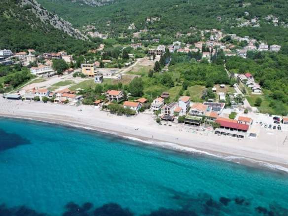 Plac u Buljarici, Budva — fotografija 17
