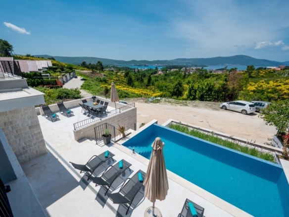 Kuća 250 m² – Tivat — fotografija 4