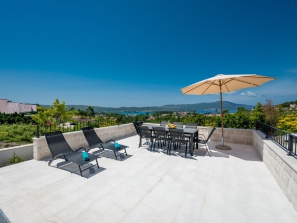 Kuća 250 m² – Tivat — fotografija 15