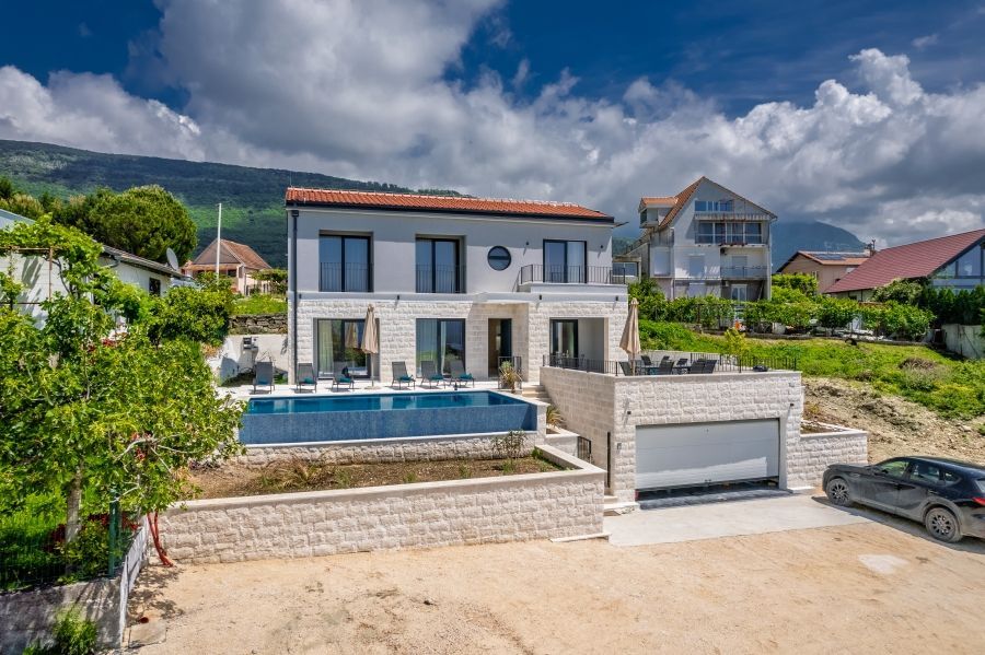 Kuća 250 m² – Tivat — fotografija 17