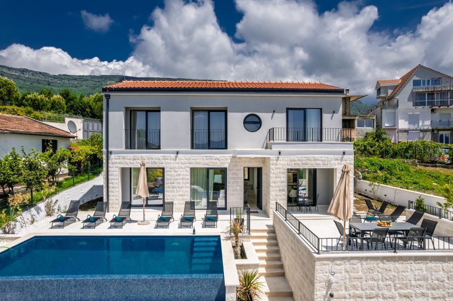 Kuća 250 m² – Tivat — fotografija 21