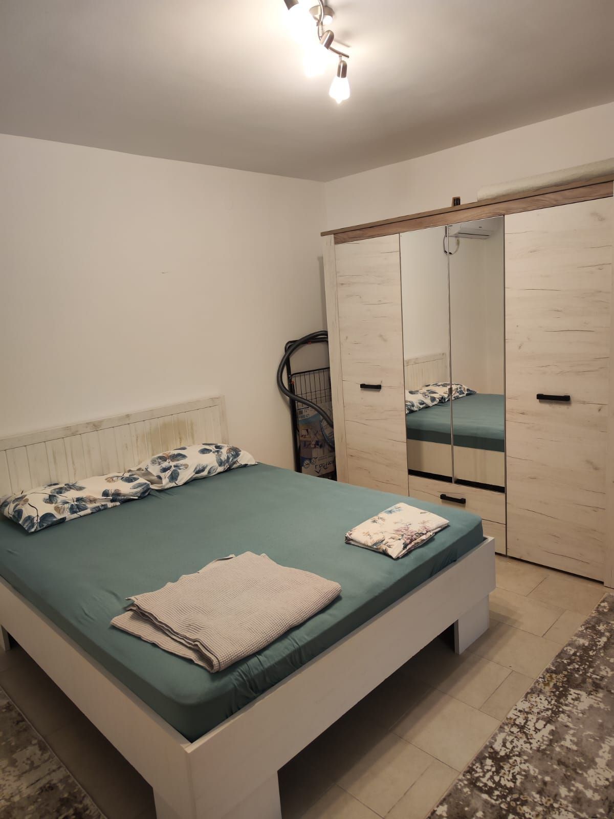 Dvije namještene garsonjere u centru Budve — fotografija 6