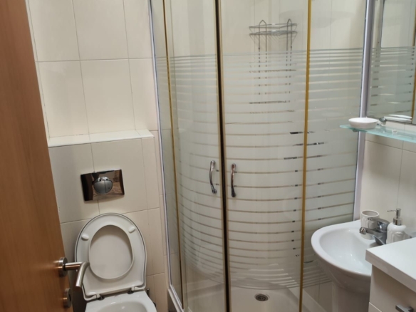 Dvije namještene garsonjere u centru Budve — fotografija 13