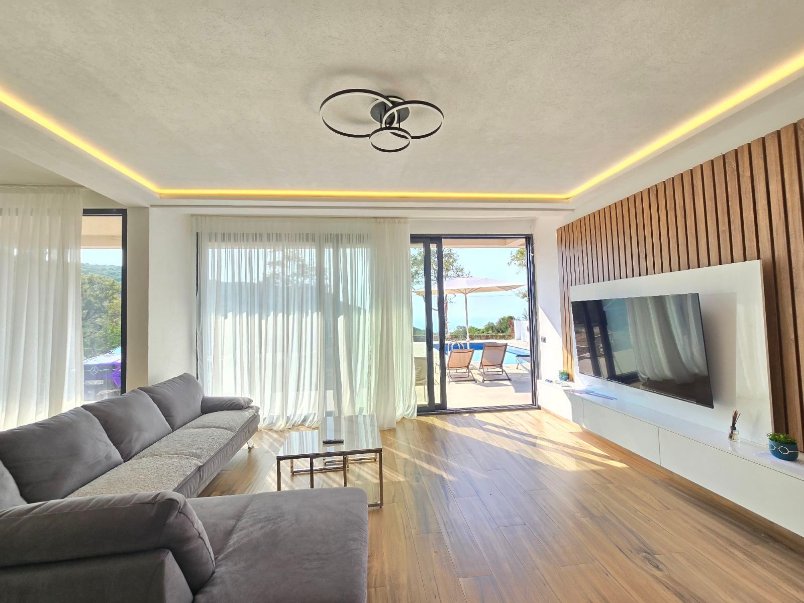 27086a0a-366d-4135-bdd0-4dd9093089f6 Izdavanje: Kuća 250 m² – Kotor — fotografija 10