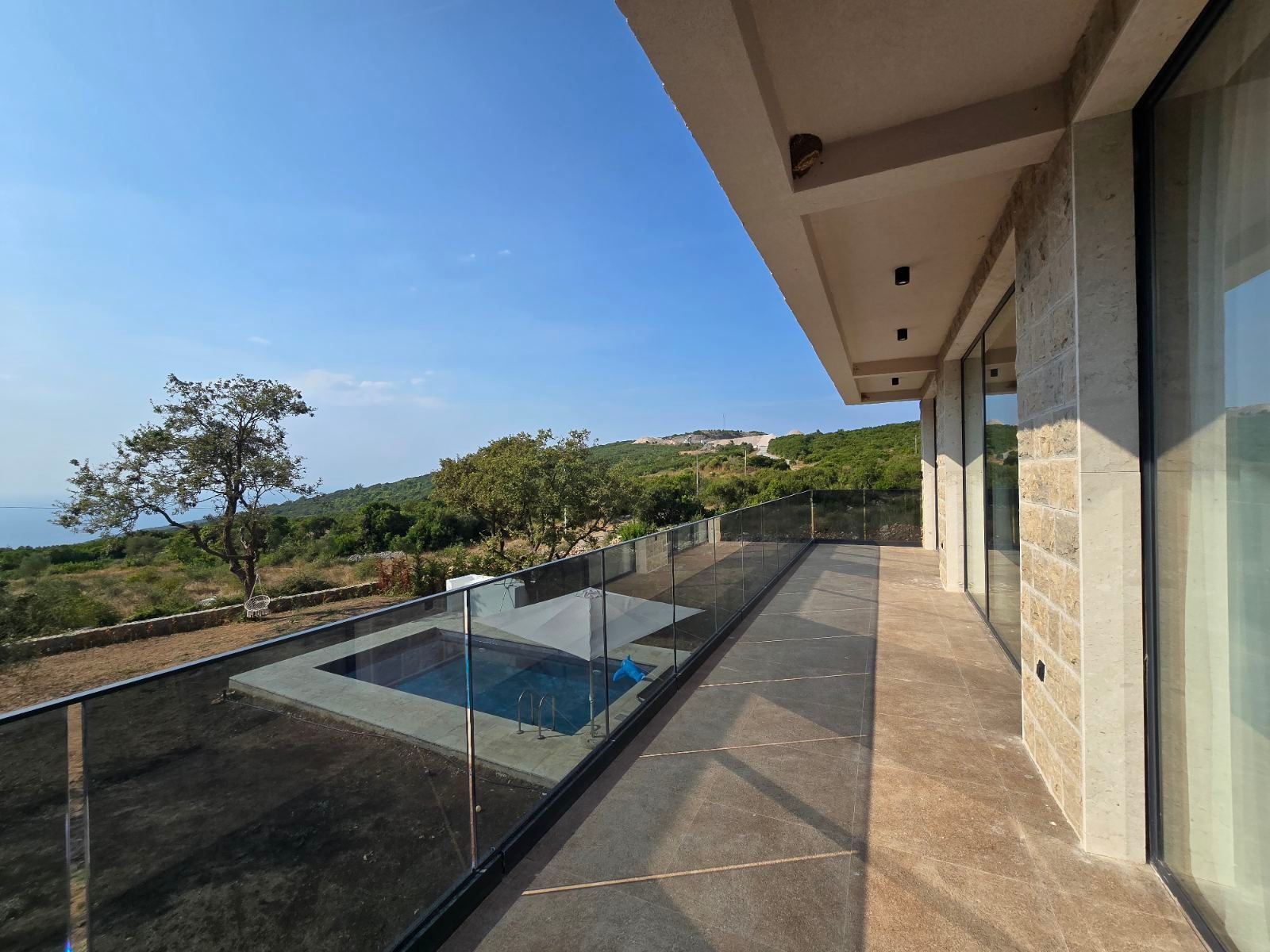 a557be67-23f1-4cad-8fb0-90579c01180d Izdavanje: Kuća 250 m² – Kotor — fotografija 12