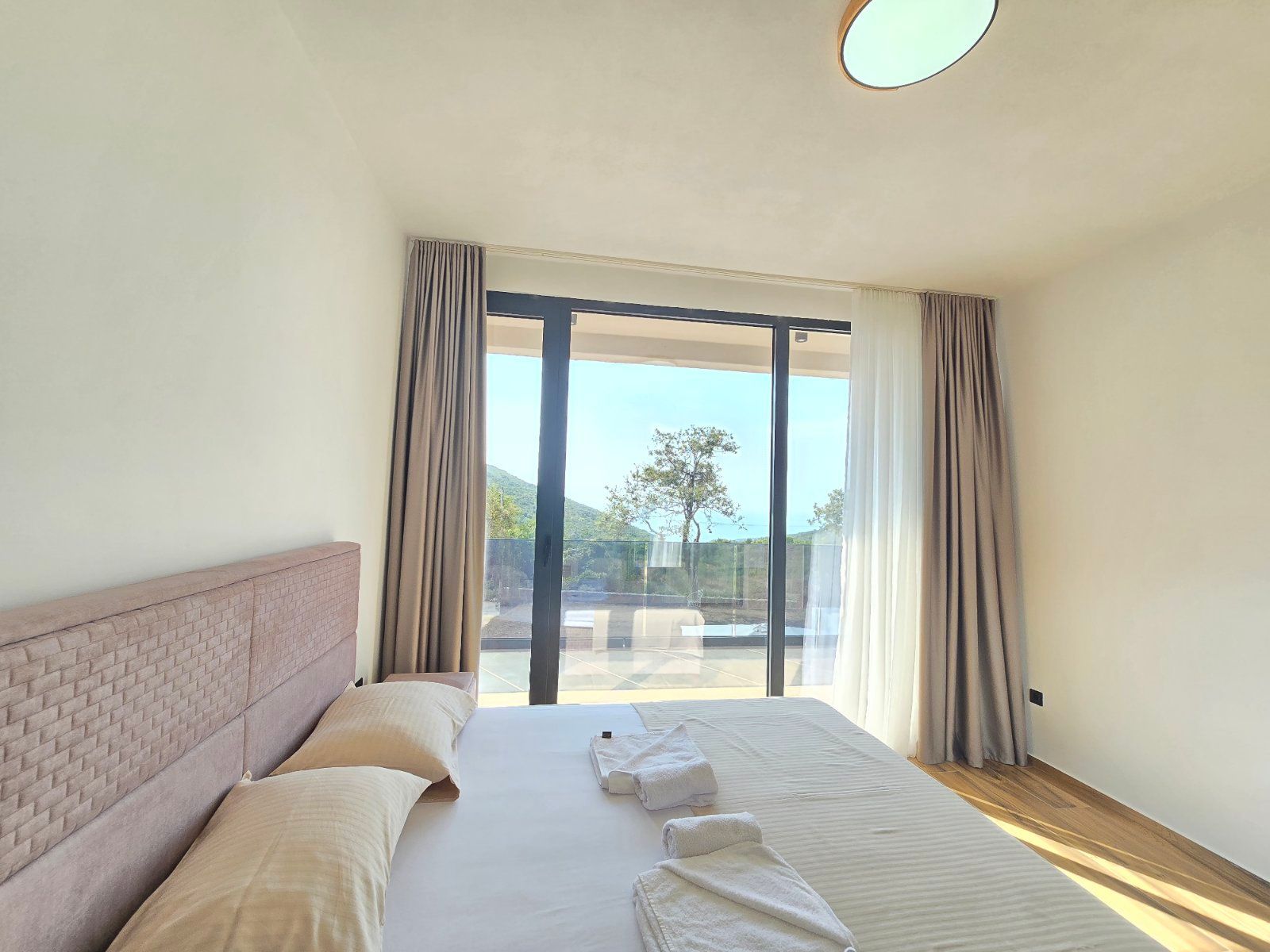 21bc20a4-c3f7-4ef7-9177-6ed7106ee904 Izdavanje: Kuća 250 m² – Kotor — fotografija 17
