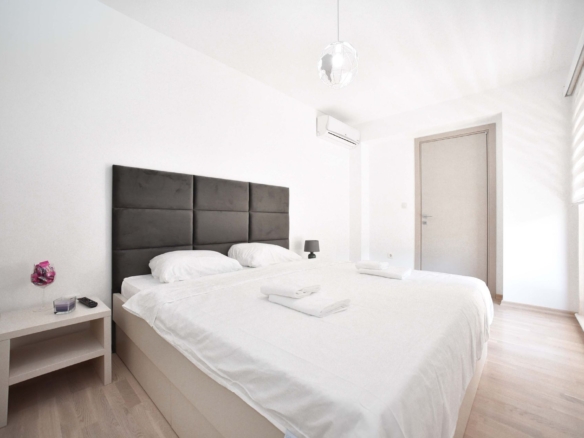 Izdavanje: Dvosoban stan 74 m² – Budva — fotografija 4
