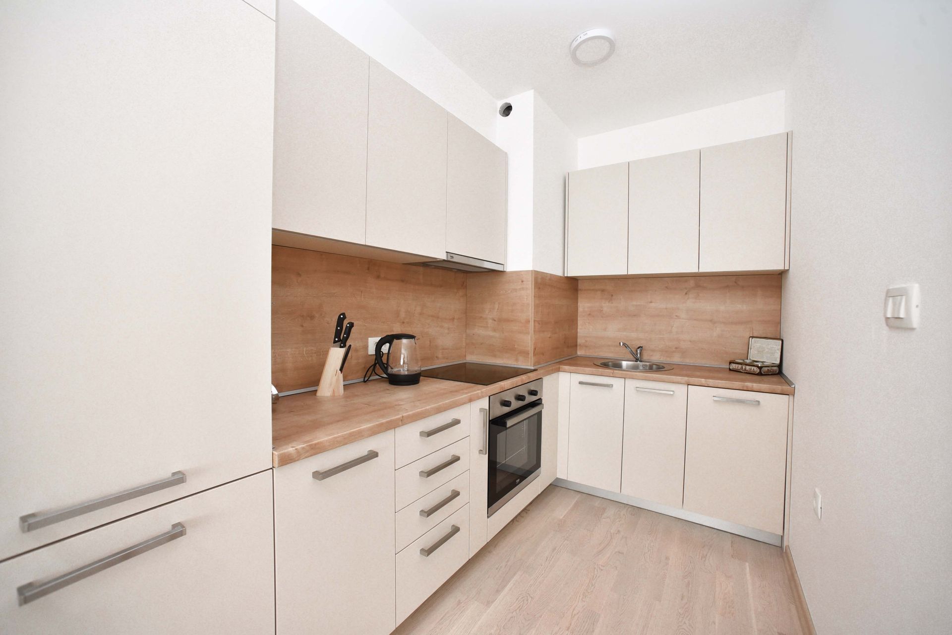 Izdavanje: Dvosoban stan 74 m² – Budva — fotografija 6