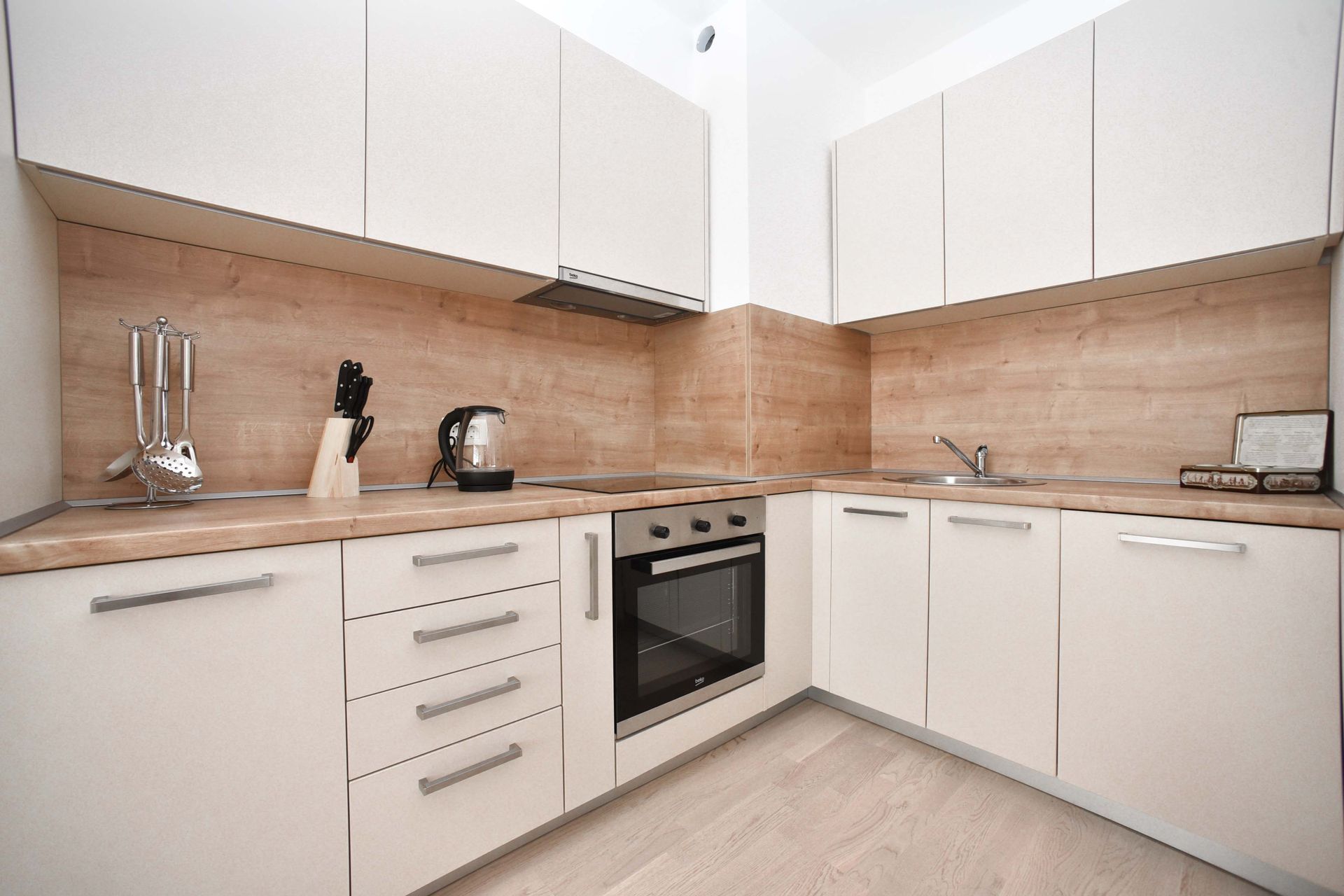 Izdavanje: Dvosoban stan 74 m² – Budva — fotografija 7