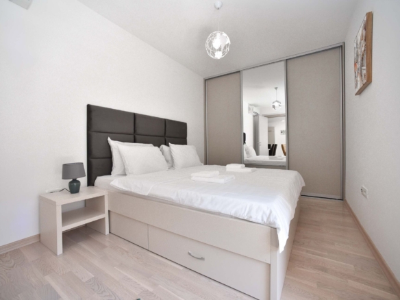 Izdavanje: Dvosoban stan 74 m² – Budva — fotografija 14