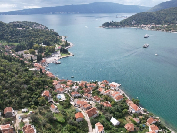 Urbanizovan Plac 2145m² u Lepetanima, Tivat – 150m od Mora,Odlicna Investicija