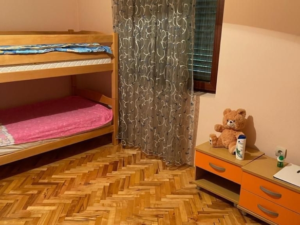 Kuća s bazenom na prvoj liniji do mora, Dobrota, Kotor — fotografija 6