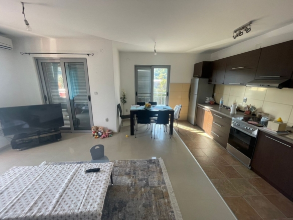 Prodaja dvosobnog stana 85 m² – Lastva Grbaljska, Budva
