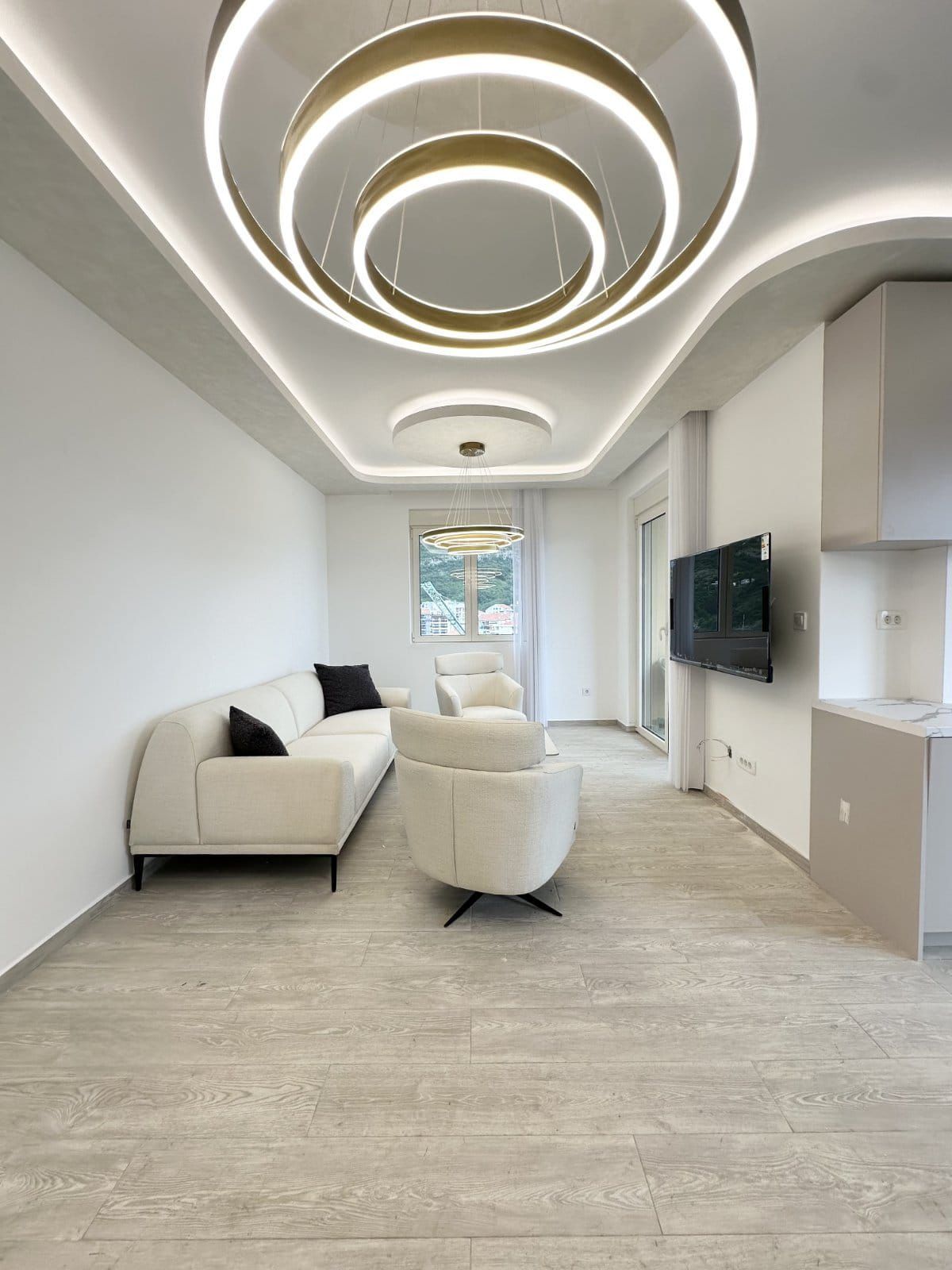 Dvosoban stan 74 m² – Bečići, Budva